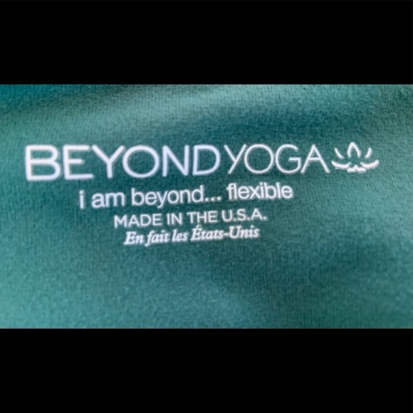 Beyond Yoga Cropped Leggings - Picture 4 of 7